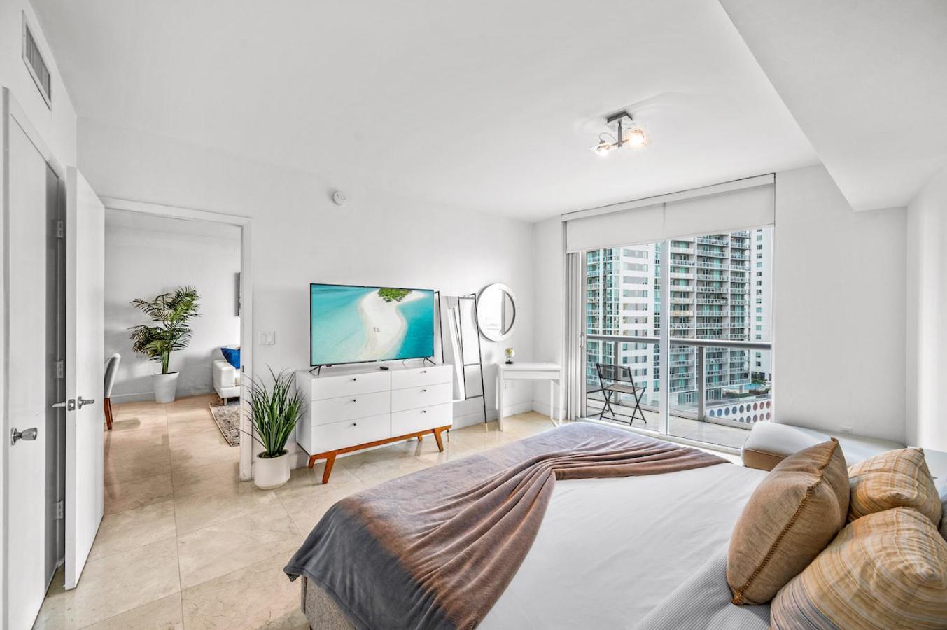 *W Icon Brickell- Luxury 2Br Highrise Corner Condo** Маямі Екстер'єр фото