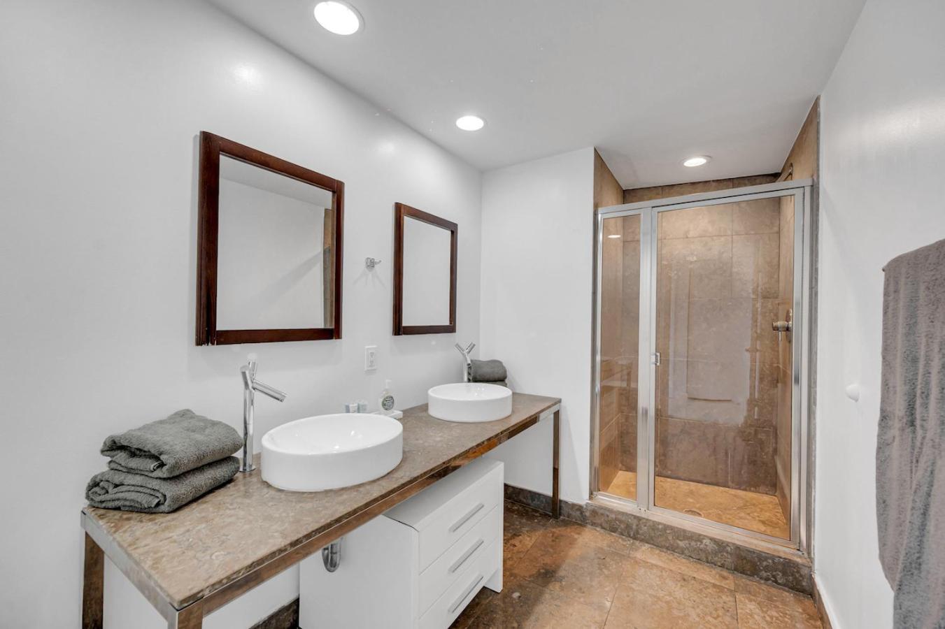 *W Icon Brickell- Luxury 2Br Highrise Corner Condo** Маямі Екстер'єр фото