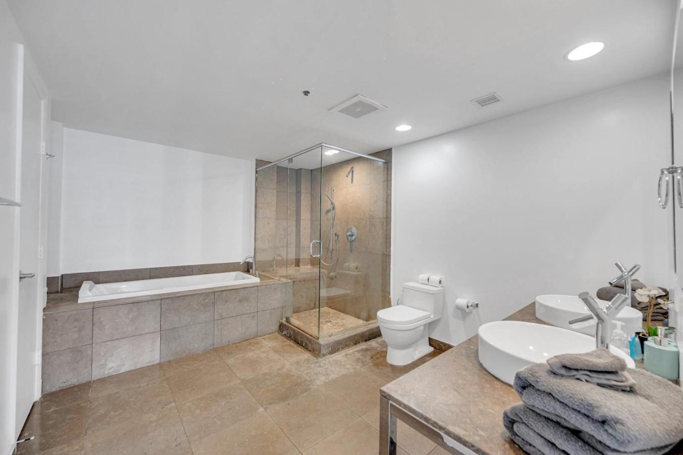 *W Icon Brickell- Luxury 2Br Highrise Corner Condo** Маямі Екстер'єр фото